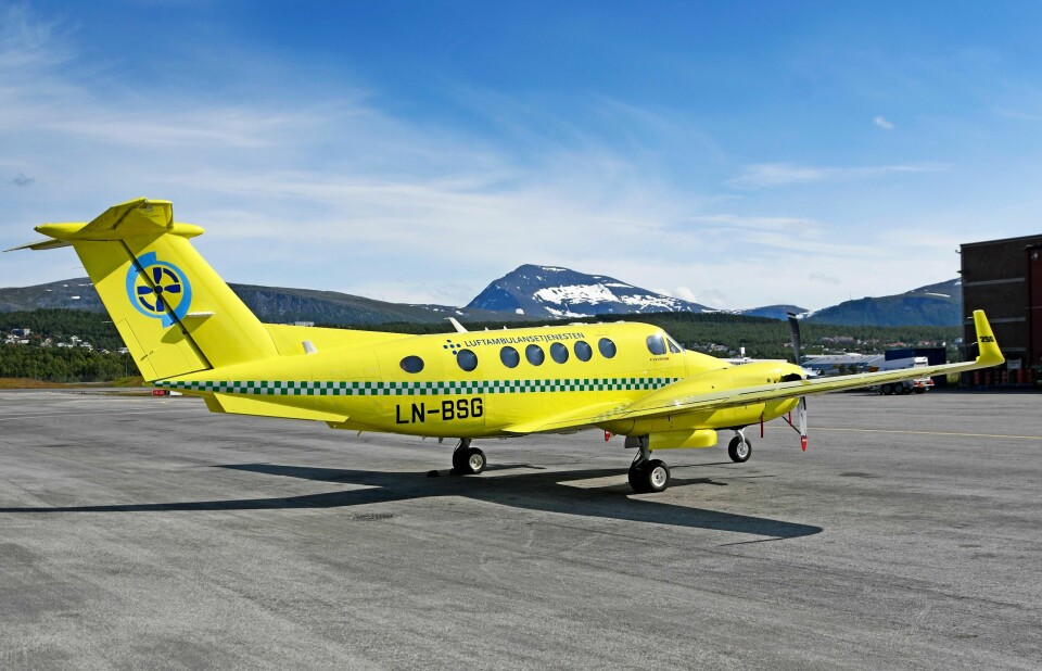 Babcock overtok ansvaret for å fly ambulansetjenestens fly 1. juli.