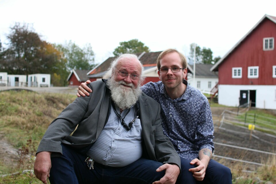 Bjørn Petterson (til venstre) og Marius Pettersen takker Fontenehuset for at de i dag har et godt liv. Og er i live.