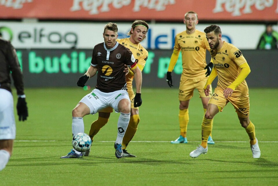 Mjøndalens Christian Gauseth og Bodø/Glimts Patrick Berg under eliteseriekampen mellom Bodø/Glimt og Mjøndalen på Aspmyra stadion. Foto: Mats Torbergsen / NTB scanpix