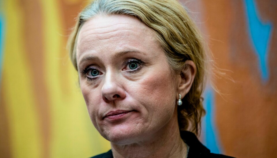 Det var en alvorstynget statsråd som entret Stortingets talerstol i går. FOTO: STIAN LYSBERG SOLUM/NTB SCANPIX