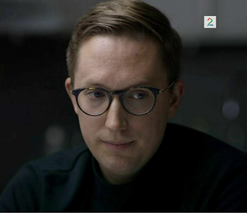 Søndag kveld viste TV 2 «Vårt lille land», der Kristian Tonning Riise ble intervjuet. Programmets tittel var «Ute i kulden». FOTO: SKJERMDUMP/TV 2