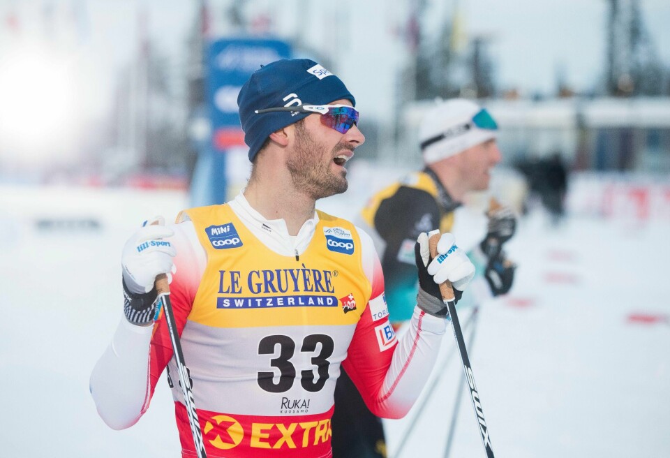 Hans Christer Holund imponerte i Ruka søndag ved å gå 15 kilometeren i friste raskest.