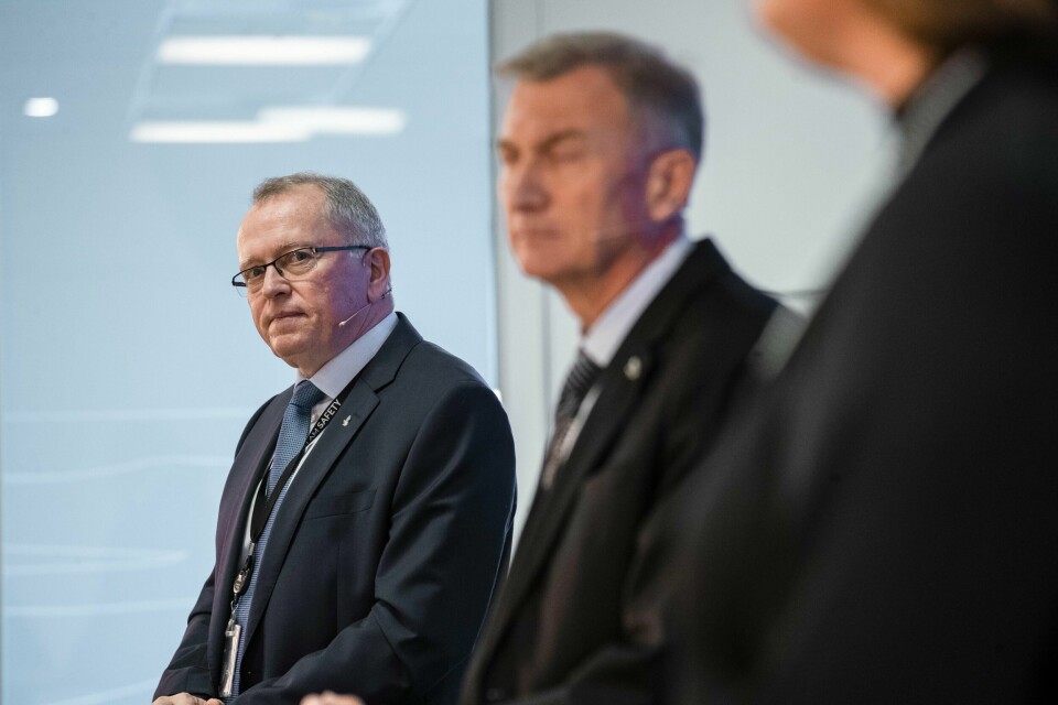 Equinors konsernsjef Eldar Sætre, styreleder Jon Erik Reinhardsen og statsautorisert revisor og partner i PWC, Eli Moe-Helgesen, la fram rapporten om tap i USA.