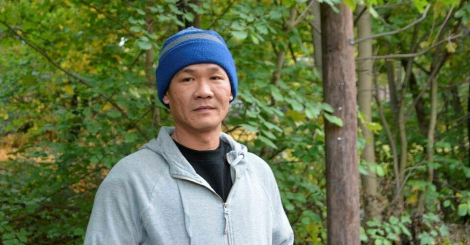 I sommer reiste Binh Thanh Nguyen (34) fra den vietnamesiske landsbygda til Norge for å plukke jordbær i Lier kommune i Viken. Nå kommer han seg ikke hjem. Foto: Leni Aurora Brækhus