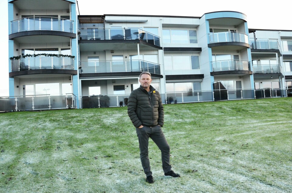 Styreleder i Hauabakken borettslag på Varatun i Sandnes, Kjetil Bertel Sletten, synes det er viktig at borettslaget kan tilby elbillading til samtlige 120 boenheter. Foto: Arne Birkemo Styreleder i Hauabakken borettslag på Varatun i Sandnes, Kjetil Bertel Sletten, synes det er viktig at borettslaget kan tilby elbillading til samtlige 120 boenheter. Foto: Arne Birkemo