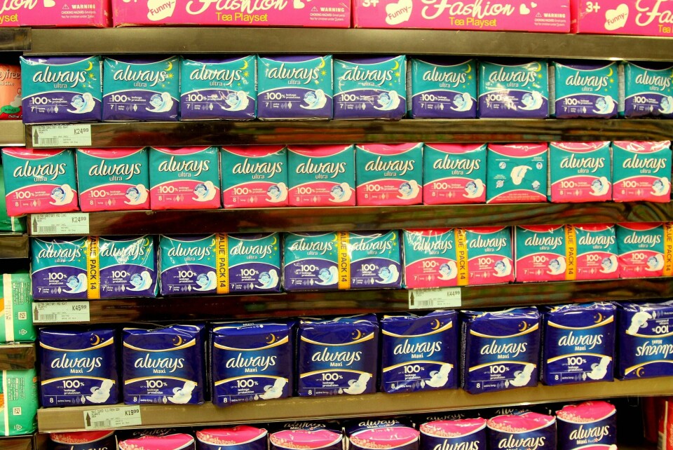 Menstruasjonsprodukter som bind og tamponger blir nå gratis for alle som trenger dem i Skottland.