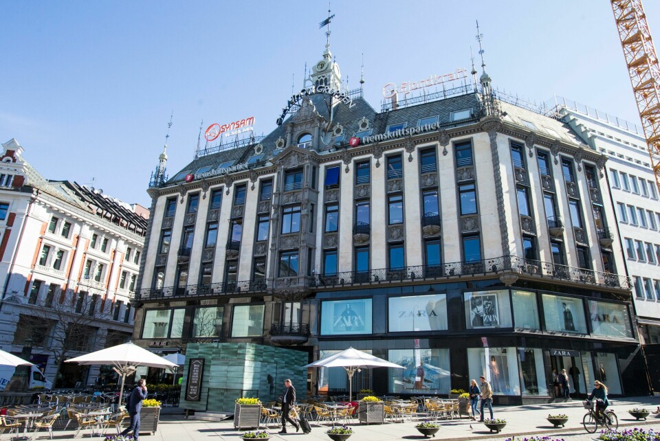 Det er travle dager på Frps partikontor om dagen. Oslo 20170502.
Fremskrittspartiet (FrP) sitt partikontor i Karl Johans gate 25 i Oslo.
Foto: Audun Braastad / NTB
