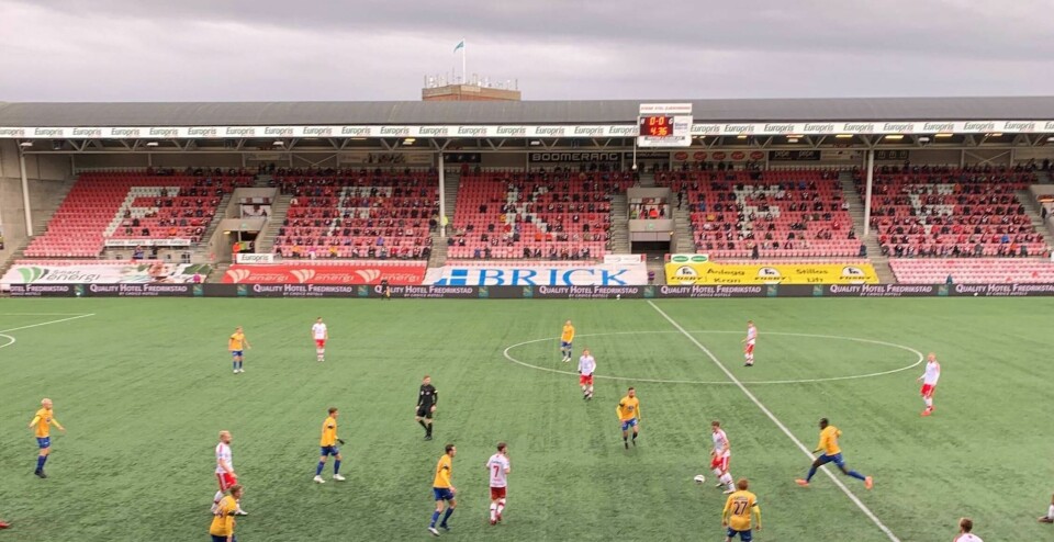 FFK slo Brattvåg 6-0 25. oktober og sikret dermed opprykket til 1. divisjon. FFK slo Brattvåg 6-0 25. oktober og sikret dermed opprykket til 1. divisjon.
