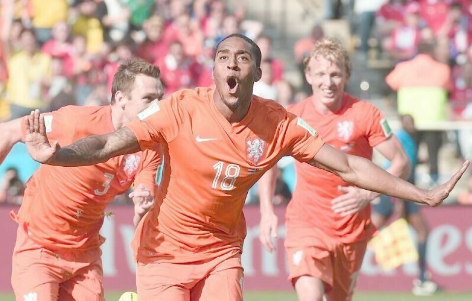Leroy Fer hadde ikke vært nær ballen før han stanget den i mål mot Chile. FOTO: DAMIEN MEYER/NTB SCANPIX