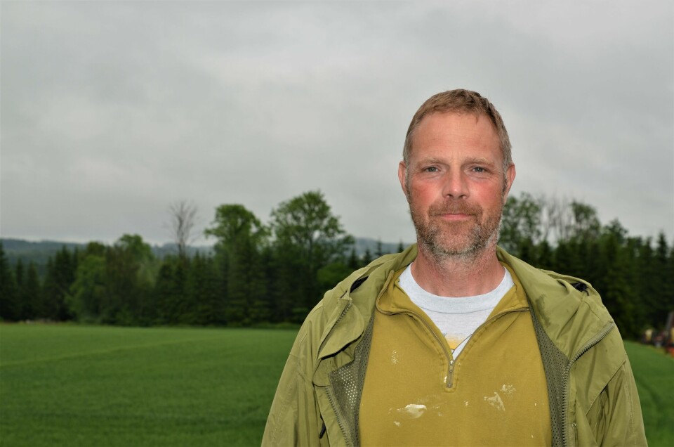 – Hvis jordbærskolen kan bidra til at flere kommer i jobb, gir det livet mitt mer dybde, mener Eidsberg-bonden Dagfinn Mysen. – Hvis jordbærskolen kan bidra til at flere kommer i jobb, gir det livet mitt mer dybde, mener Eidsberg-bonden Dagfinn Mysen.