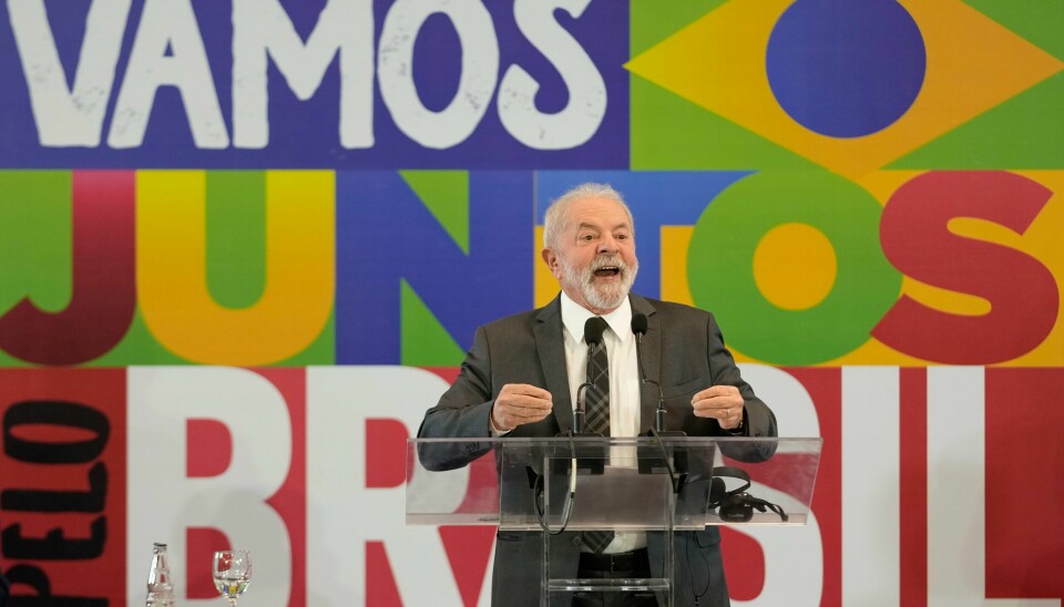 Brasils tidligere president Luiz Inacio Lula da Silva på en pressekonferanse for utenlandske journalister i São Paulo mandag. Brasils tidligere president Luiz Inacio Lula da Silva på en pressekonferanse for utenlandske journalister i São Paulo mandag. Foto: Andre Penner / AP / NTB