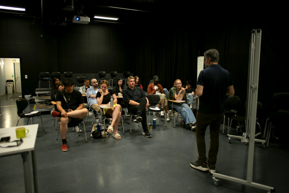 Regissør Hisham Zaman under sommerens workshop med unge regitalenter, i samarbeid med Den norske filmskolen Regissør Hisham Zaman under sommerens workshop med unge regitalenter, i samarbeid med Den norske filmskolen