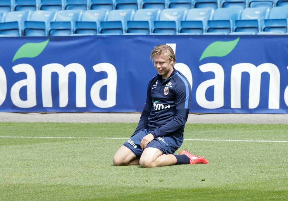 Alexander Søderlund i dype tanker om hvordan han skal score det landslagsmålet han mangler. FOTO: VIDAR RUUD/NTB SCANPIX