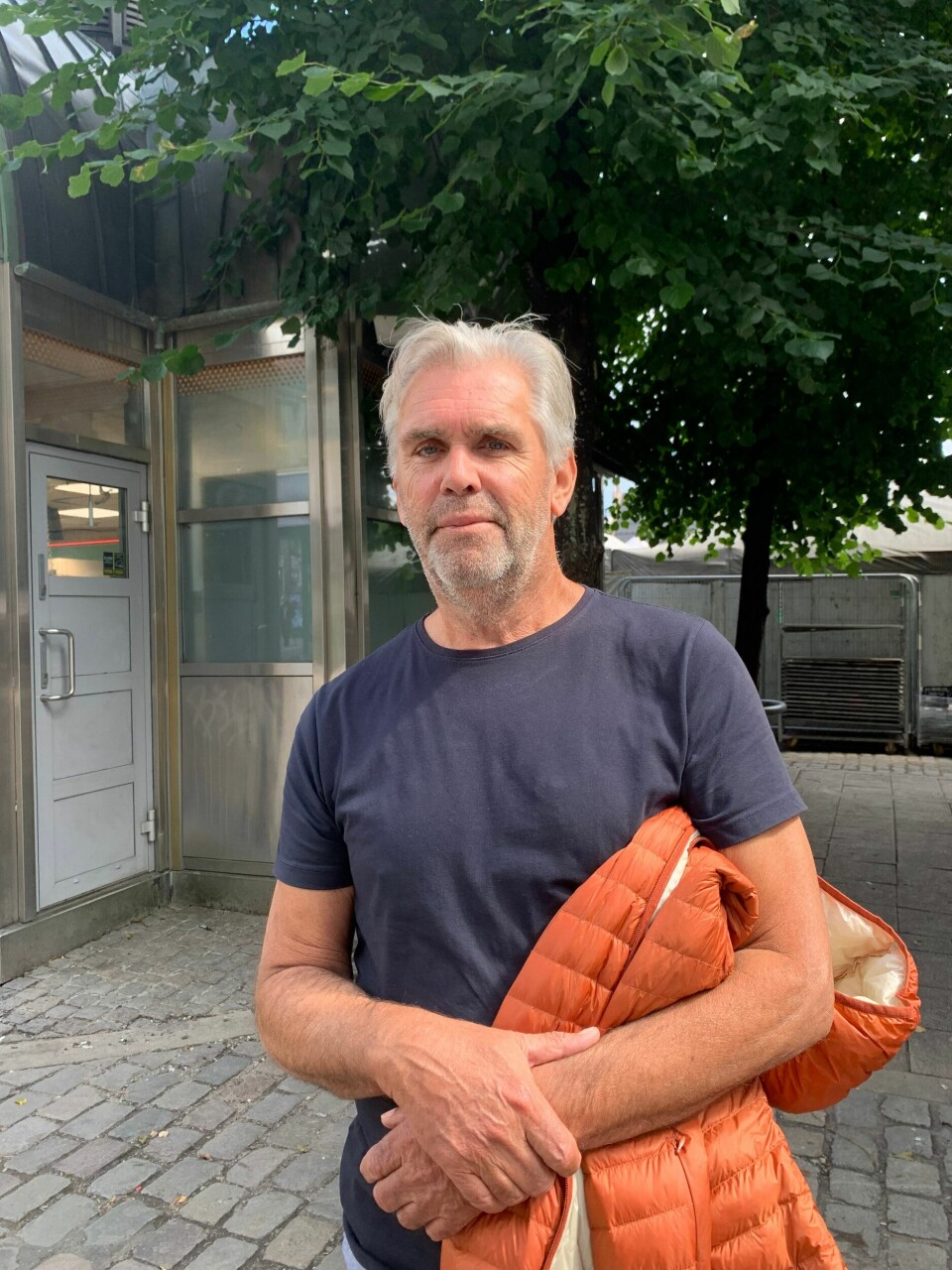 Trond Sirevås synes de nye prisene på plastposer er et godt tiltak for å få folk til å kjøpe mindre engangsposer. Bilde av Trond Sirevås