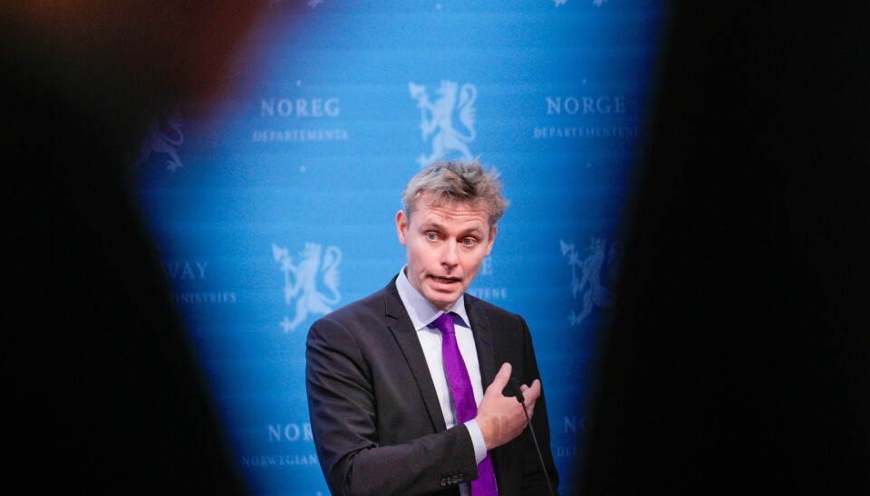 Flere ber forsknings- og høyere utdanningsminister Ola Borten Moe (Sp) om å trekke seg. Nå tar Sps førstekandidat i Drammen til orde for det samme. Forsknings- og høgare utdanningsminister Ola Borten Moe (Sp) la fredag fram fleire endringar i lova som gjeld universitet og høgskular.Foto: Javad Parsa / NTB / NPK