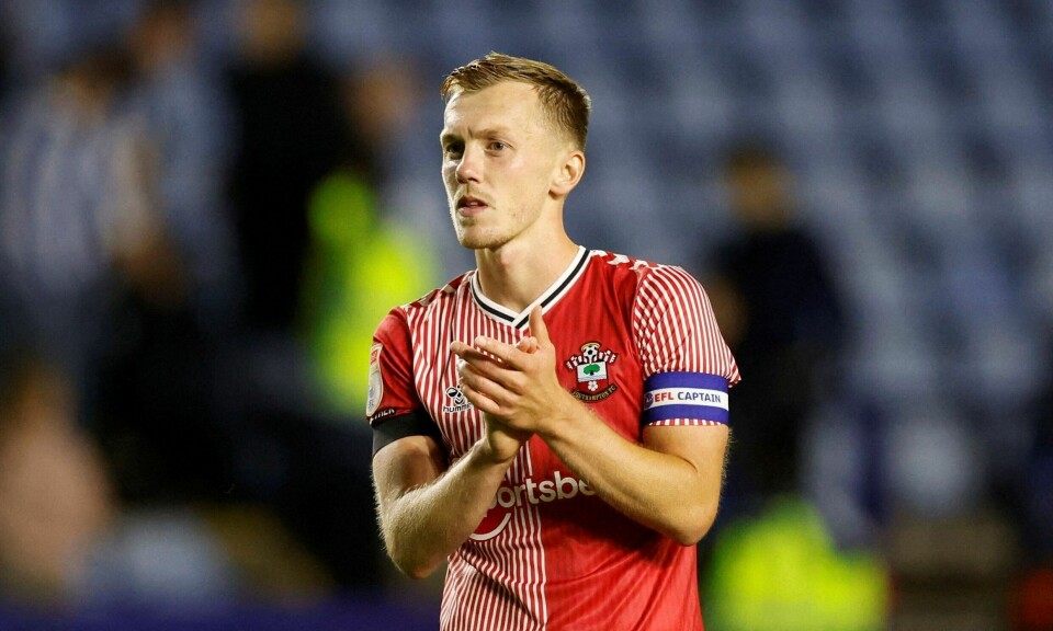 Southampton-kaptein James Ward Prowse i aksjon for barndomsklubben for siste gang i åpningskampen i Championship forrige helg. Southampton-kaptein James Ward Prowse i aksjon for barndomsklubben for siste gang i åpningskampen i Championship forrige helg.