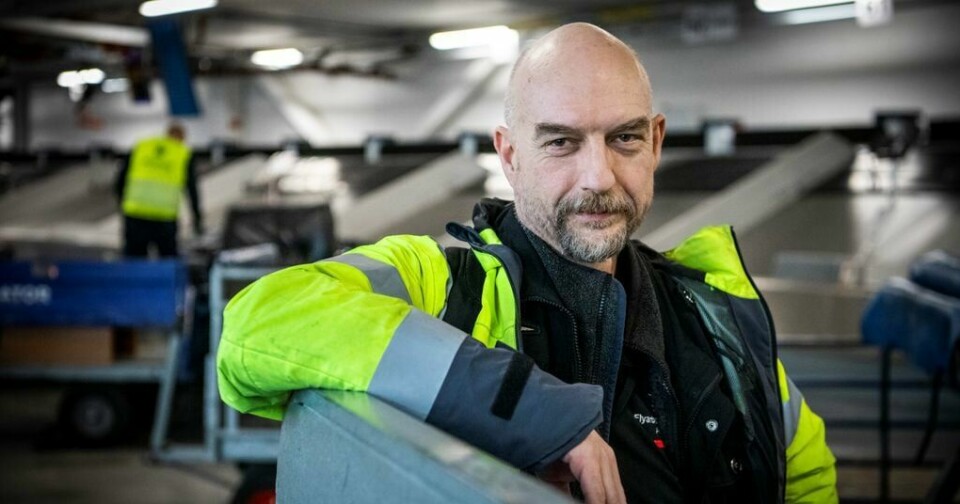 Leder Gunnar Holm og Flyarbeidernes Forening i Fellesforbundet foreslår et tak på medlemskontingenten. Leder Gunnar Holm og Flyarbeidernes Forening i Fellesforbundet foreslår et tak på medlemskontingenten.