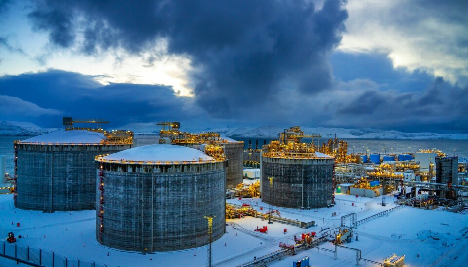 – I Melkøyas tilfelle er det ikke godt å si hvem eller hva regjeringen har prioritert opp og ned, og hvorfor, men det etterlatte inntrykket er at Equinor er aller mest fornøyd., skriver spaltisten. Melkøya-anlegget produserer store mengder LNG-gass i en tid hvor en energikrise herjer i Europa. Foto: Ole Berg-Rusten / NTB