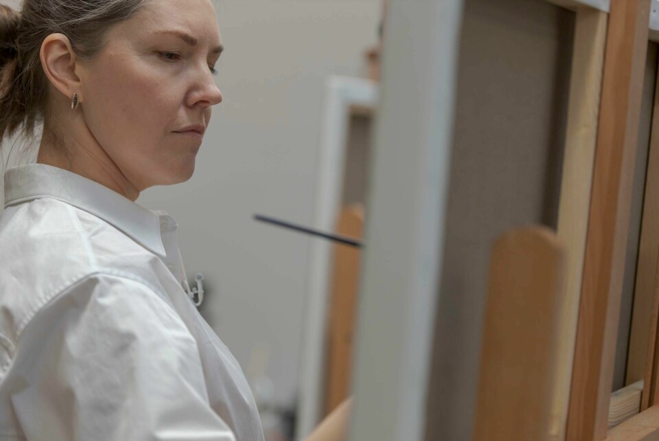 Den Stavanger-baserte kunstneren Julia Mordvinova Gilje deltar i et nytt NRK-program denne høsten Den Stavanger-baserte kunstneren Julia Mordvinova Gilje deltar i et nytt NRK-program denne høsten