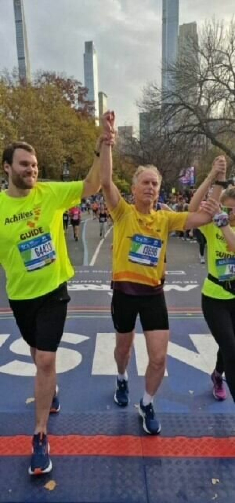 Tolk/ledsager Robin Karlsen (t.v) og Arne Olav Løvik Tolk/ledsager Robin Karlsen (t.v) og Arne Olav Løvik