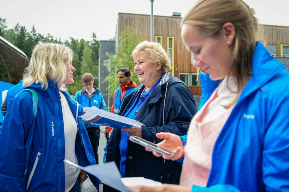 Det som har imponert meg mest er den enorme underskogen av engasjerte frivillige som ikke står på noen valgliste, skriver Arve Juritzen. Bildet viser Høyres partileder Erna Solberg på valgkamp i Groruddalen i Oslo tidligere denne måneden, der hun gikk dør til dør sammen med 70 frivillige fra partiet. Erna Solberg Groruddalen