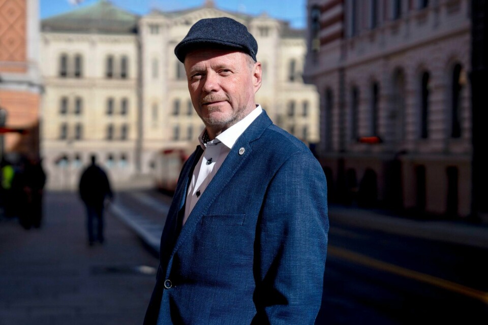 Owe Ingemann Waltherzøe er leder i Industri- og næringspartiet (INP). Ifølge kronikkforfatter Axel Fjeldavli leder han et parti som kan bli mer enn en døgnflue i det politiske landskapet. Owe Ingemann Waltherzøe