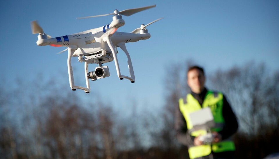 Illustrasjonsfoto. Siden Luftfartstilsynet innførte «drone-førerkortet» ved nyttår, har 11.000 nordmenn tatt det.Foto: Heiko Junge / NTB