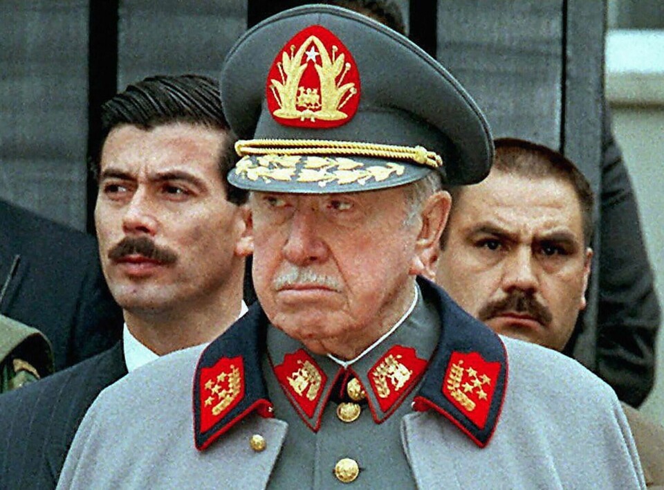 Augusto Pinochet, her fra 1997. Augusto Pinochet, her fra 1997.