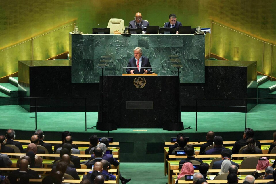 FNs generalsekretær Antonio Guterres taler til generalforsamlingen i FN i New York denne uka. Norge slipper ikke til på talerlista når Guterres kaller til klimatoppmøte onsdag. FNs generalsekretær Antonio Guterres taler til generalforsamlingen i FN i New York denne uka. Norge slipper ikke til på talerlista når Guterres kaller til klimatoppmøte onsdag.