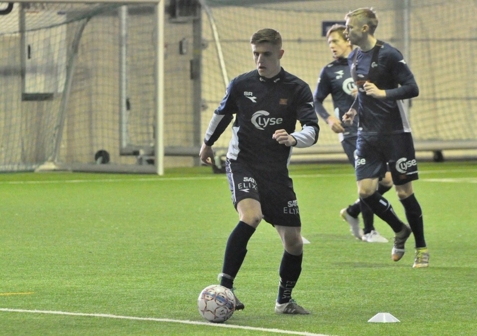 Sunderland-stopperen Michael Ledger på plass under trening i Vikinghallen onsdag. Viking vil nå prøve å få i stand en låneavtale. Foto: Espen Iversen