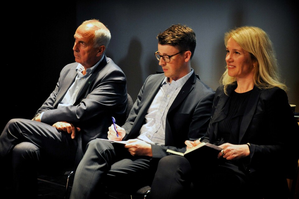 Ordførerne Stanley Wirak (Sandnes), Ole Ueland (Sola) og Christine Sagen Helgø (Stavanger) mener antall arbeidsledige ville vært høyere uten tiltakspakken, og mener pakken trygget arbeidsplasser i bygg og anlegg. Foto: Kjersti Riiber