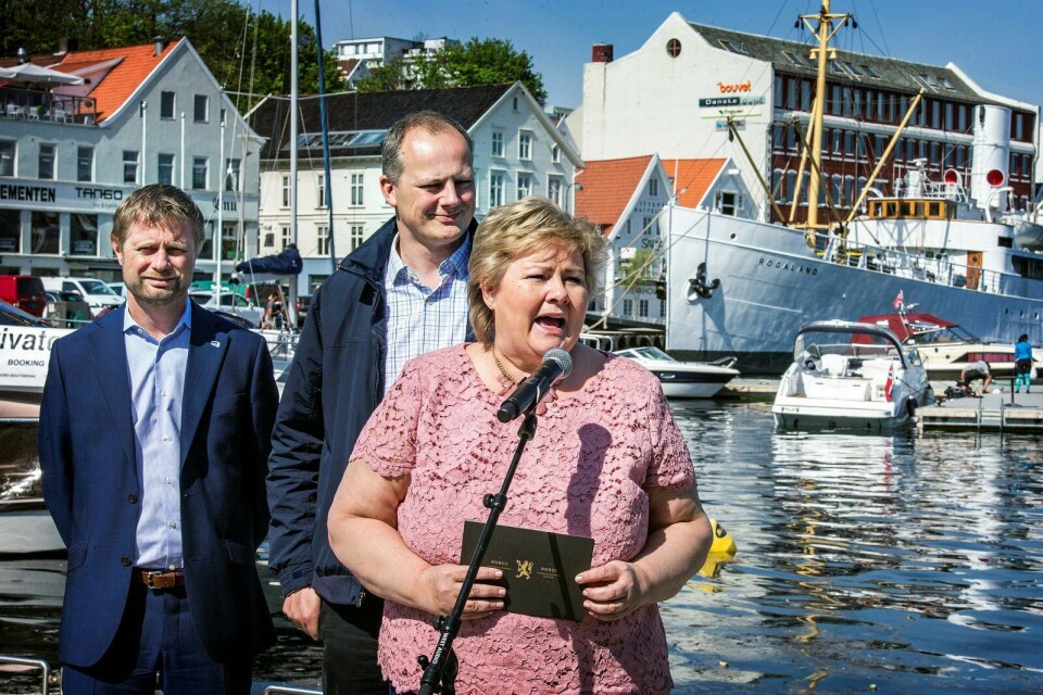 Erna Solberg tok med seg helseminister Bent Høie og samferdselsminister Ketil Solvik-Olsen til Stavanger for å presentere godbiter i revidert nasjonalbudsjett. FOTO: ROY STORVIK