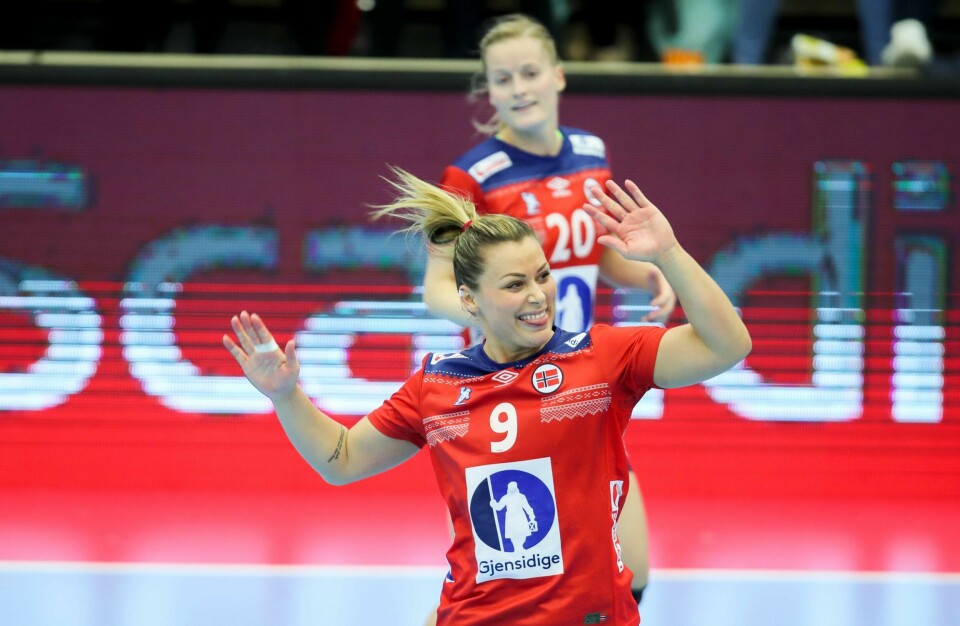 Nora Mørk og de norske håndballjentene må følges på dagtid i vinterens VM.