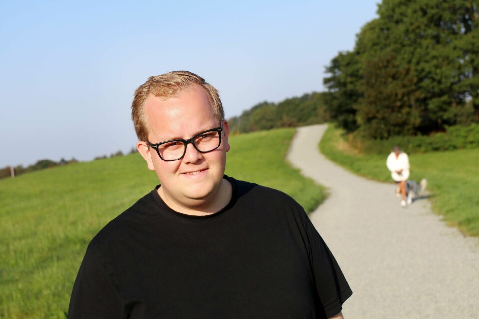 SVs Eirik Faret Sakariassen på tur ved Litle Stokkavatn, der han ofte spaserer for å tenke og koble ut. Nå venter noen hektiske uker med valgkampinnspurt.