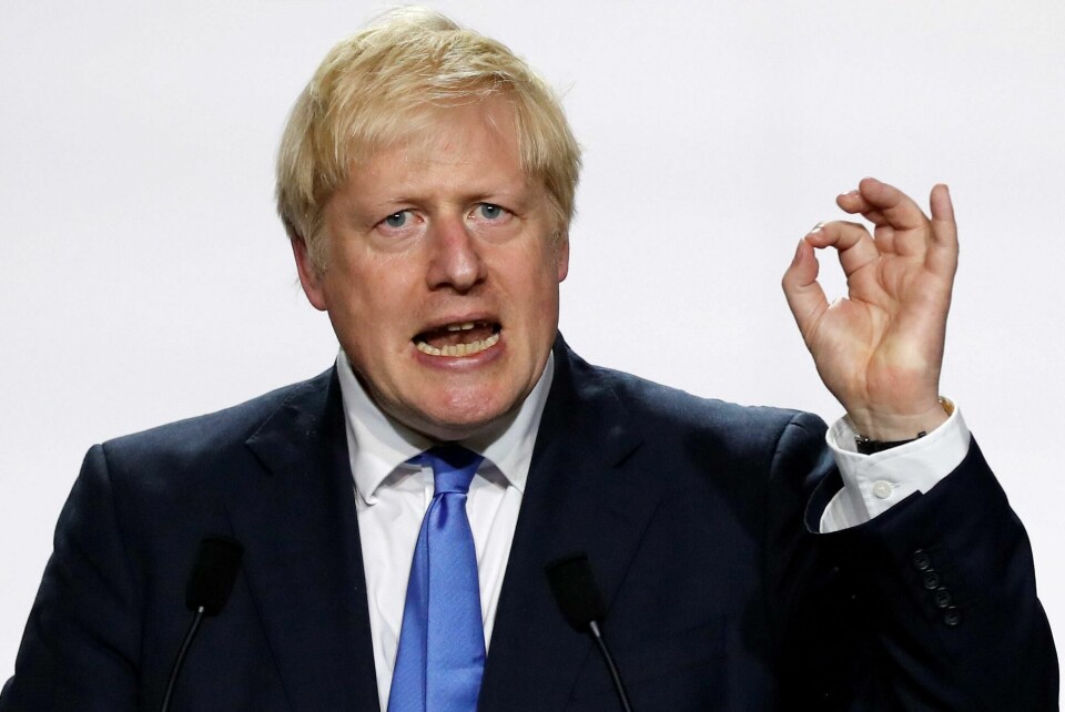 Statsminister Boris Johnson har truet med utkastelse av partifeller som stemmer mot regjeringens brexit-plan. Det spekuleres på om det går mot en nyvalg. Statsminister Boris Johnson har truet med utkastelse av partifeller som stemmer mot regjeringens brexit-plan. Det spekuleres på om det går mot en nyvalg.