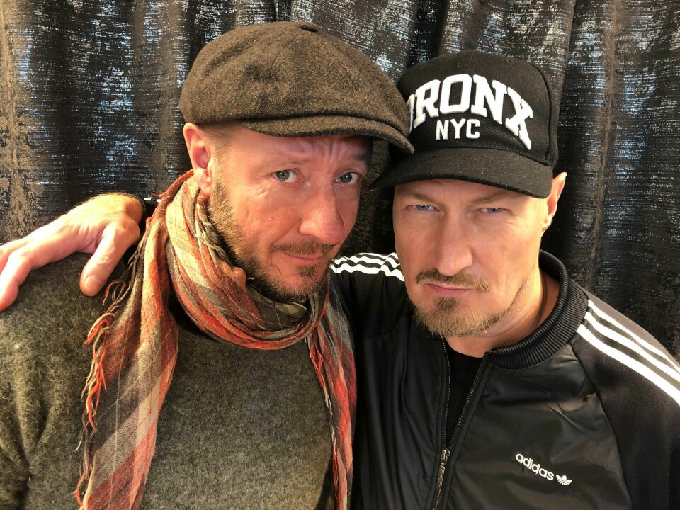 Samarbeid: Regissør Øystein Karlsen og kostymeansvarlig Kjell Nordström tror neppe det er brukt mer penger på et samtidsdrama i NRK før. Foto: Sissel Hoffengh Samarbeid: Regissør Øystein Karlsen og kostymeansvarlig Kjell Nordström tror neppe det er brukt mer penger på et samtidsdrama i NRK før. Foto: Sissel Hoffengh