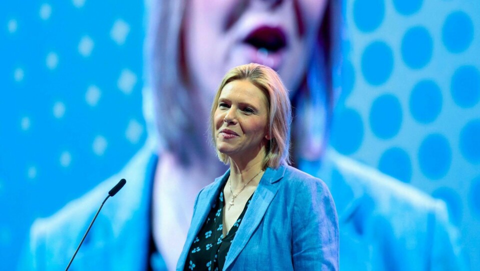 – Vi diskuterer reelle problemer. Slik responderer Sylvi Listhaug, som både er eldre- og folkehelseminister og 1. nestleder i Frp, på den knallharde kritikken fra Amnesty.