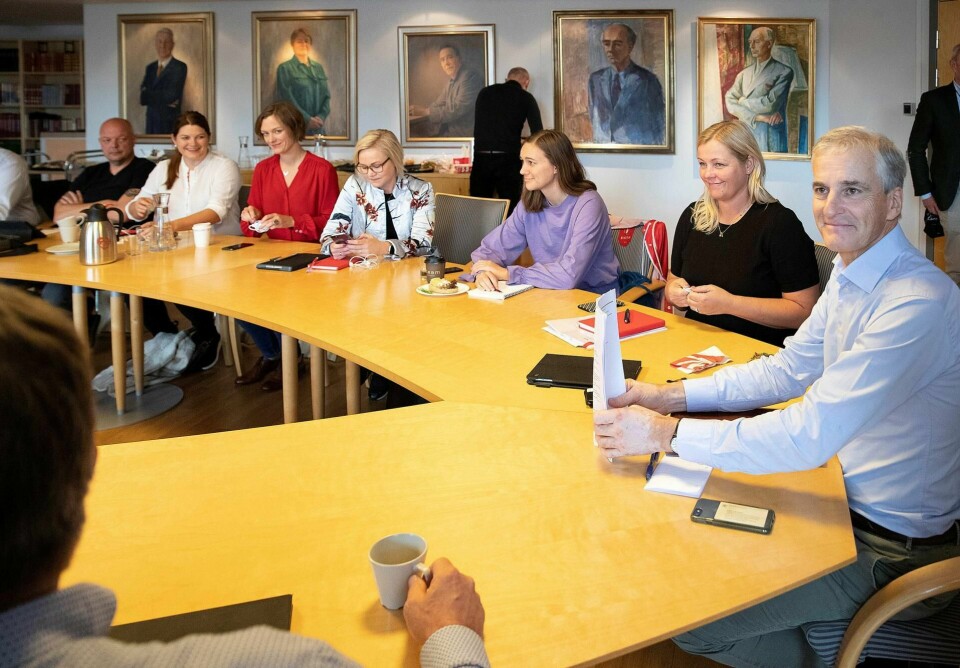 SAMLING I BÅNN: Arbeiderpartiets sentralstyre diskuterte allerede dagen etter valget Arbeiderpartiets kurs fram mot stortingsvalget i 2021. Ingen krevde partileder Jonas Gahr Støres avgang. FOTO: TERJE BENDIKSBY/NTB SCANPIX