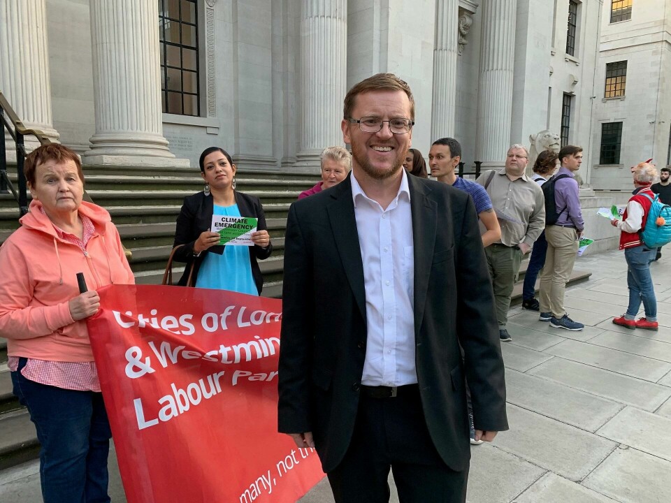 FORSTÅR CORBYN: Labour-kandidat Steven Saxby ønsker å bli i EU, men forstår Corbyns innstilling. FOTO: ÅSNE GULLIKSTAD FORSTÅR CORBYN: Labour-kandidat Steven Saxby ønsker å bli i EU, men forstår Corbyns innstilling. FOTO: ÅSNE GULLIKSTAD