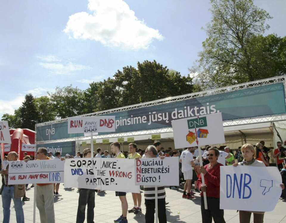 I helgen ble det nok en gang avholdt demonstrasjoner mot DNB i Litauen i Vilnius, denne gang i forbindelse med et løp som banken sponser.