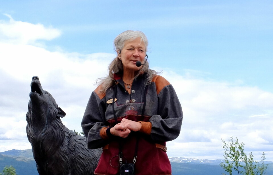Tuva Thorson kunne stolt innvie Langedrags nye attraksjon: Elgens verden. Ideen om større kontakt med skogens konge var også hennes far (og Langedrags far) Edvin Thorson med på å utvikle, før han døde i 2011. Tuva Thorson kunne stolt innvie Langedrags nye attraksjon: Elgens verden. Ideen om større kontakt med skogens konge var også hennes far (og Langedrags far) Edvin Thorson med på å utvikle, før han døde i 2011.