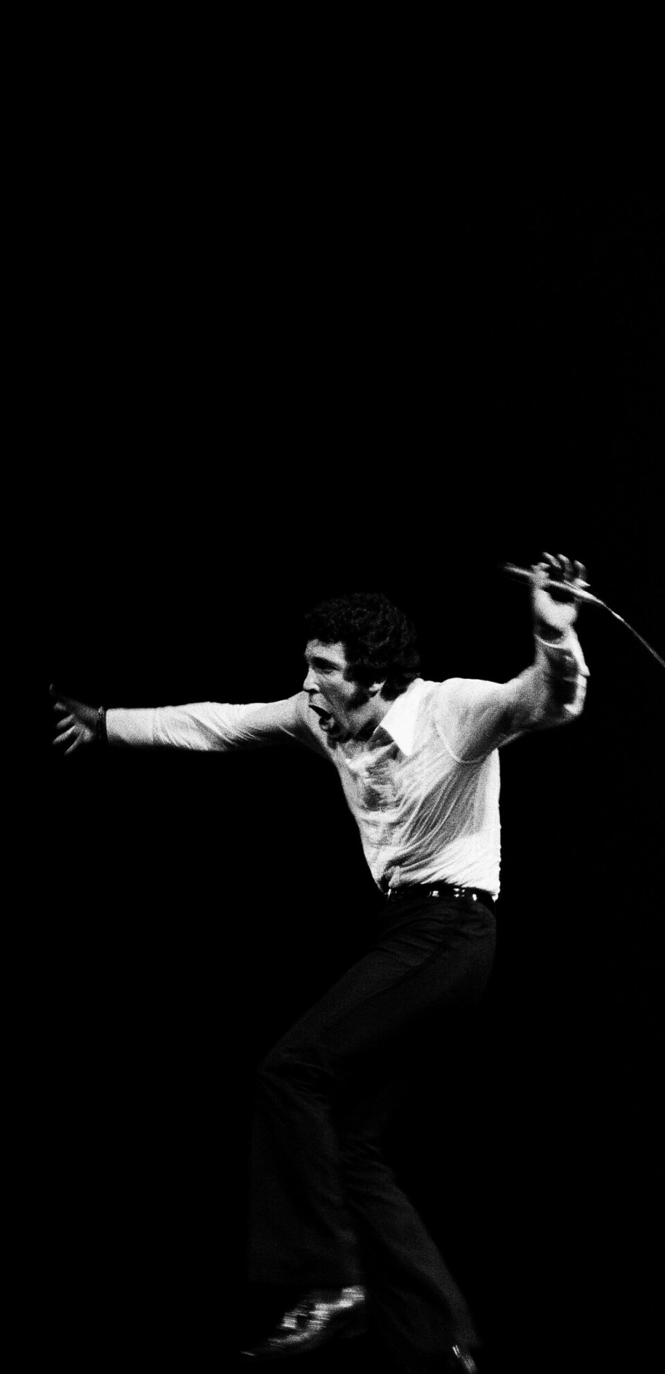 Tom Jones i aksjon i Madison Square Garden i New York i 1970. Tom Jones i aksjon i Madison Square Garden i New York i 1970.