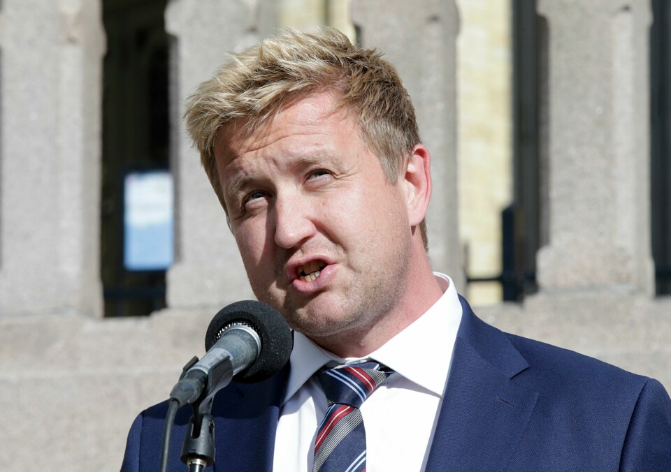 Oslo 20150527.Palestinakomiteen i Norge og Fellesutvalget for Palestina arrangerer en markering foran Stortinget. Mer enn 30 organisasjoner har sluttet seg til arrangementet. Blant appellantene er Truls Wickholm fra Arbeiderpartiet. Foto: Vidar Ruud / NTB Oslo 20150527.
Palestinakomiteen i Norge og Fellesutvalget for Palestina arrangerer en markering foran Stortinget. Mer enn 30 organisasjoner har sluttet seg til arrangementet. Blant appellantene er Truls Wickholm fra Arbeiderpartiet.
Foto: Vidar Ruud / NTB
