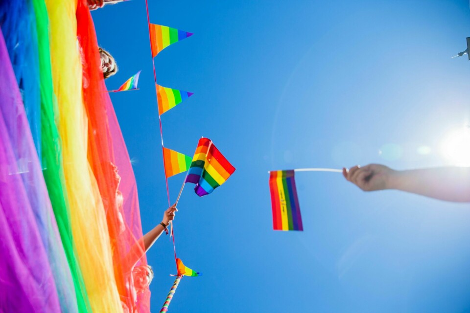 Oslo 20180630.
Regnbeflagget under Oslo Pride Parade som gikk fra Grønland til Spikersuppa.
Foto: Stian Lysberg Solum / NTB scanpix