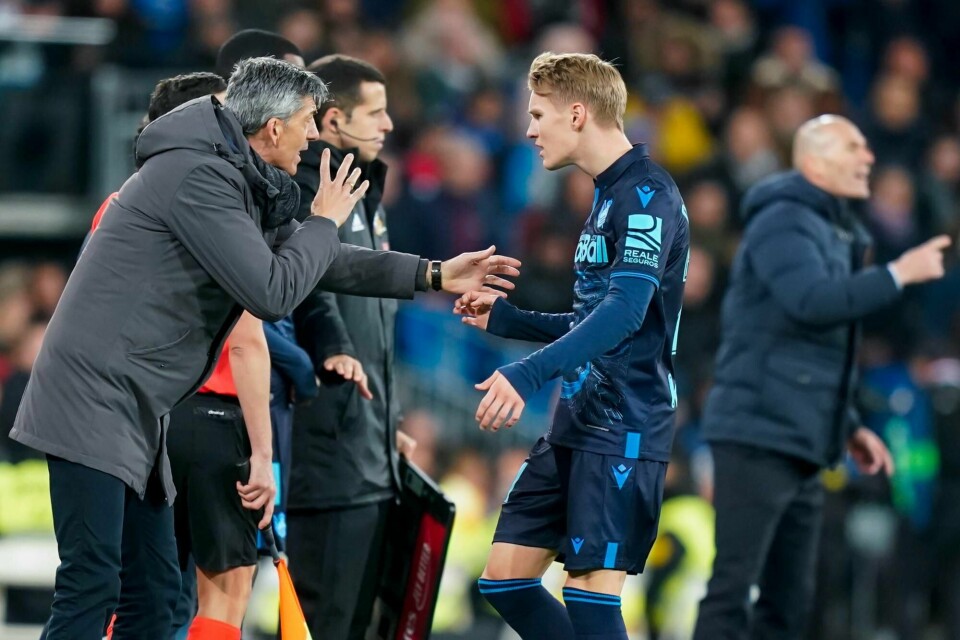 Martin Ødegaard får trenerskryt for å sette laget fremfor seg selv.