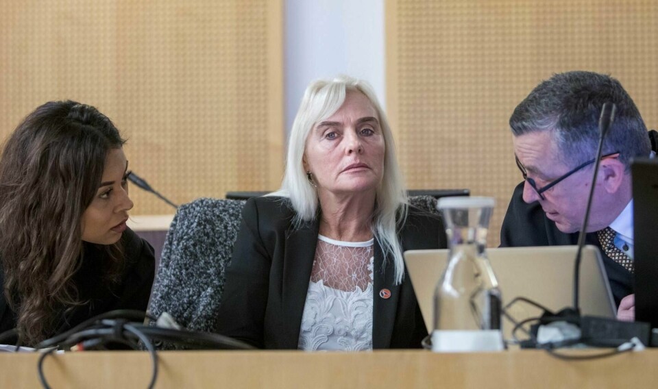 Nestleder i Sian, Fanny Bråten, med sine forsvarere, adovkat Sidra Bhatti og advokat Steingrim Wollan, under rettssaken i Oslo tingrett, der hun ble frikjent. Borgarting lagmannsrett har nå forkastet anken over frifinnelsen.