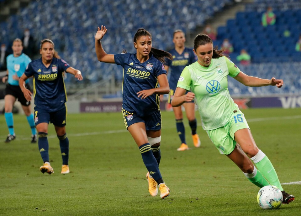 Ingrid Syrstad Engen fikk spille hele finalen, men klarte ikke å markere seg nevneverdig på Wolfsburg-midtbanen.