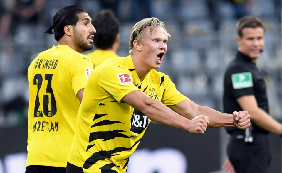 Erling Braut Haaland jubler for mål. De sendte ham inn på ukens lag hos Kicker. Foto: Bernd Thissen/DPA / NTB