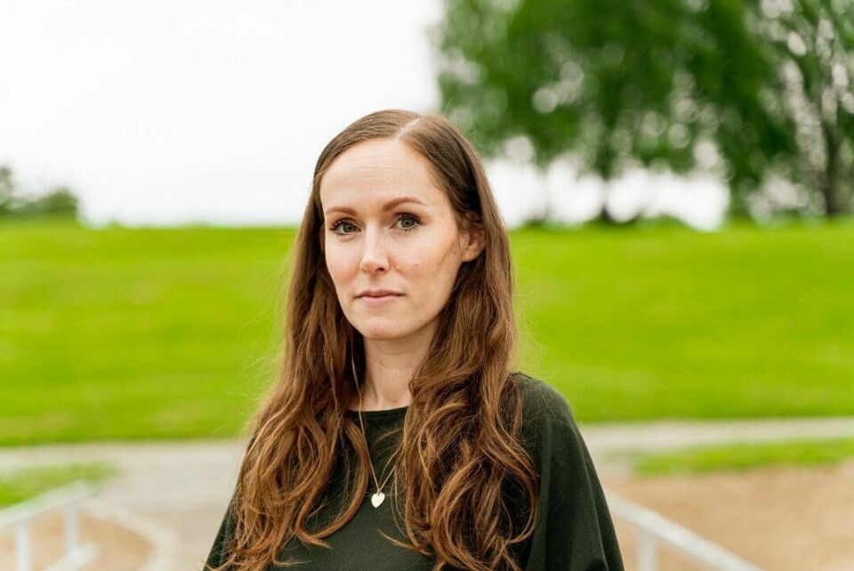 Elin L'Estrange, Utøya-overlevende og leder av Ullernsaker Arbeiderparti, reagerer på at minnesmerket på Utøya nå er stoppet Elin L'Estrange, Utøya-overlevende og leder av Ullernsaker Arbeiderparti, reagerer på at minnesmerket på Utøya nå er stoppet