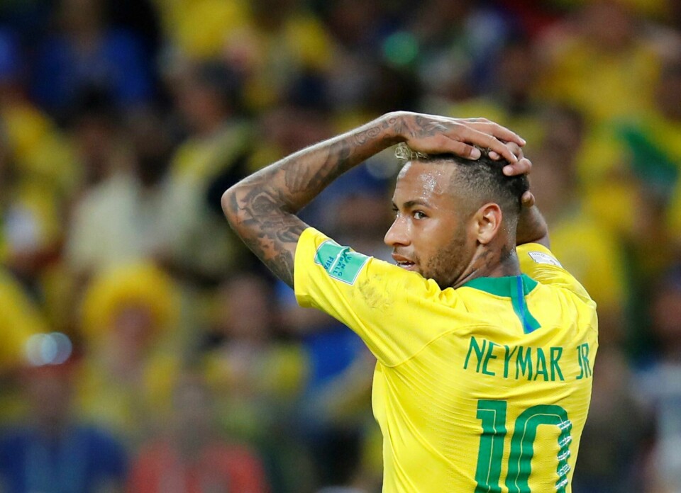 Når du er så god som Neymar, ser det enormt dustete ut med gigantiske fantomsmerter hver eneste kamp. FOTO: NTB SCANPIX